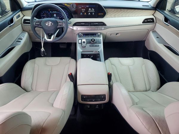 2020 HYUNDAI PALISADE SEL w/ Premium Pkg