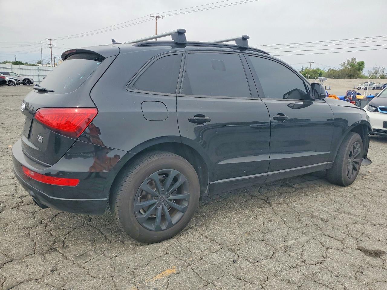2017 AUDI Q5 quattro Premium