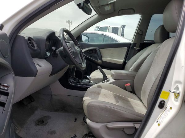 2014 TOYOTA RAV4 High — DENT