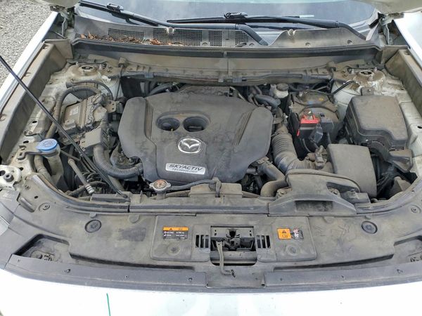 2016 MAZDA CX-9 — Engine bay