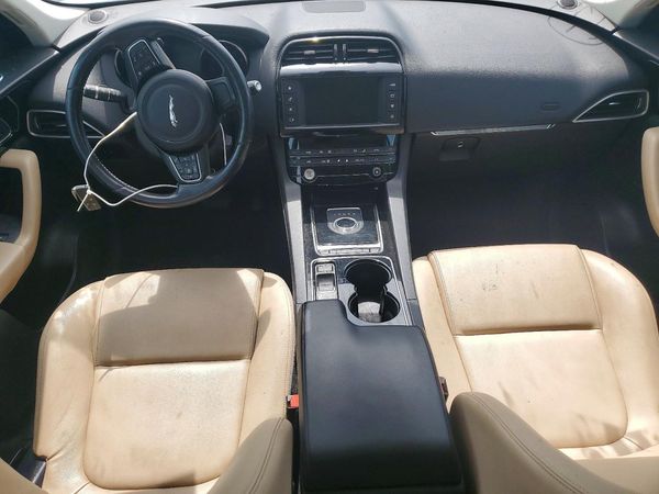 2017 JAGUAR F-PACE Base — CKPT