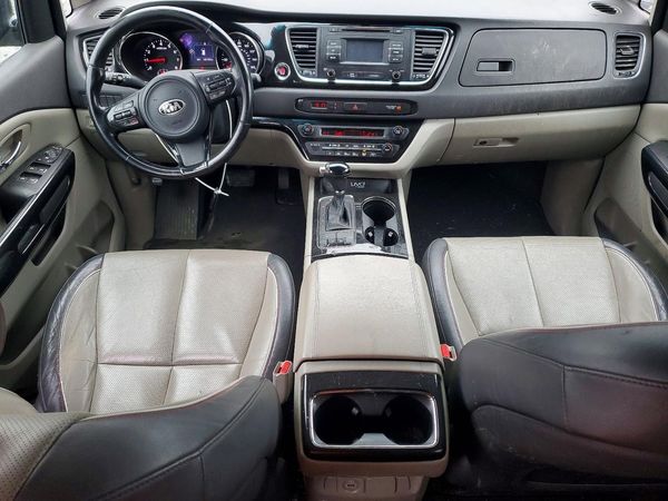 2016 KIA SEDONA