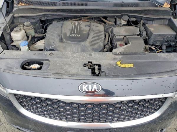 2016 KIA SEDONA