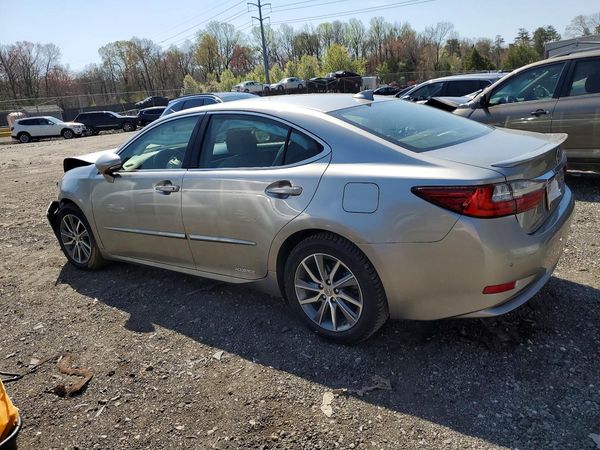 2018 LEXUS ES 300H