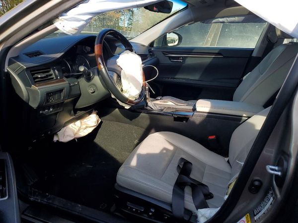 2018 LEXUS ES 300H