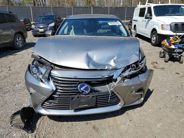 2018 LEXUS ES 300H