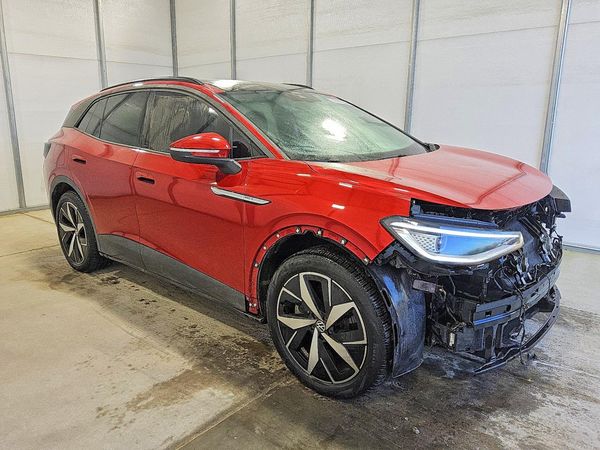 2023 VOLKSWAGEN ID.4 Pro S — Passenger 3/4