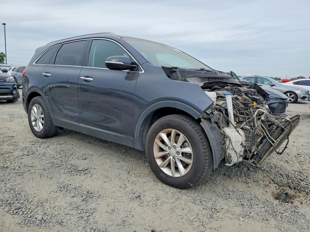 2017 KIA SORENTO L, LX
