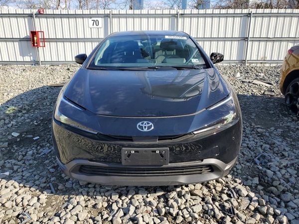 2025 TOYOTA PRIUS