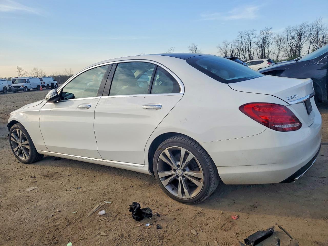 2017 MERCEDES-BENZ C C300-4M