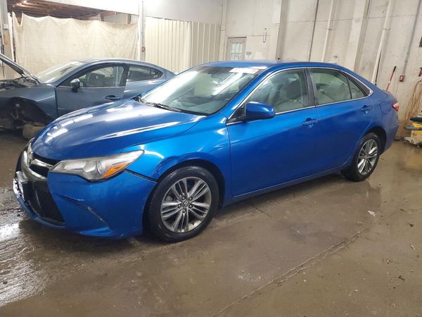 2017 TOYOTA CAMRY
