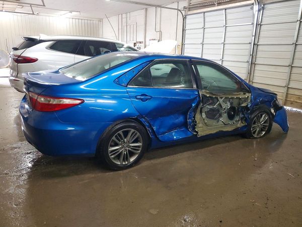2017 TOYOTA CAMRY