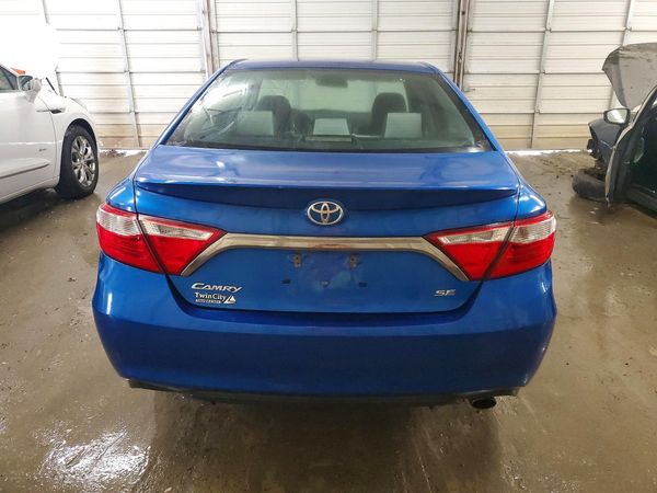 2017 TOYOTA CAMRY