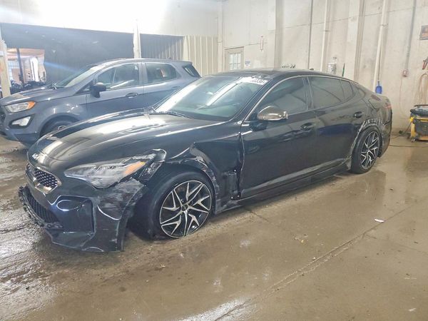 2022 KIA STINGER GT-Line