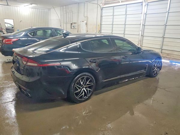 2022 KIA STINGER GT-Line