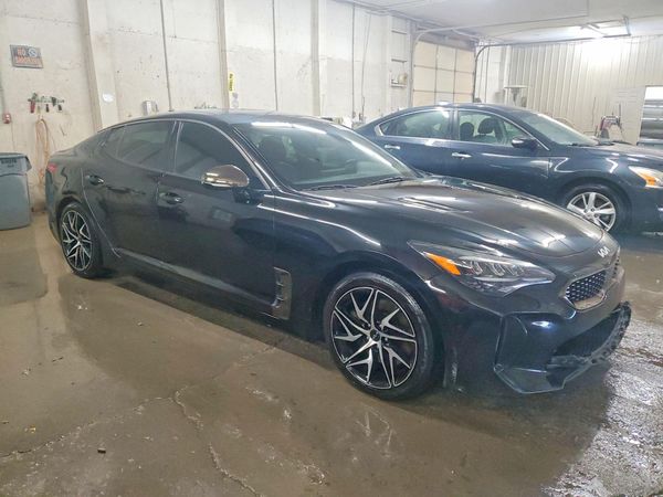 2022 KIA STINGER GT-Line