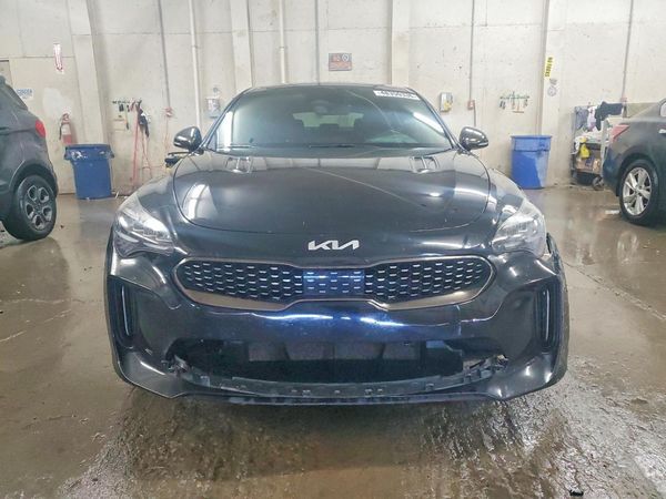 2022 KIA STINGER GT-Line