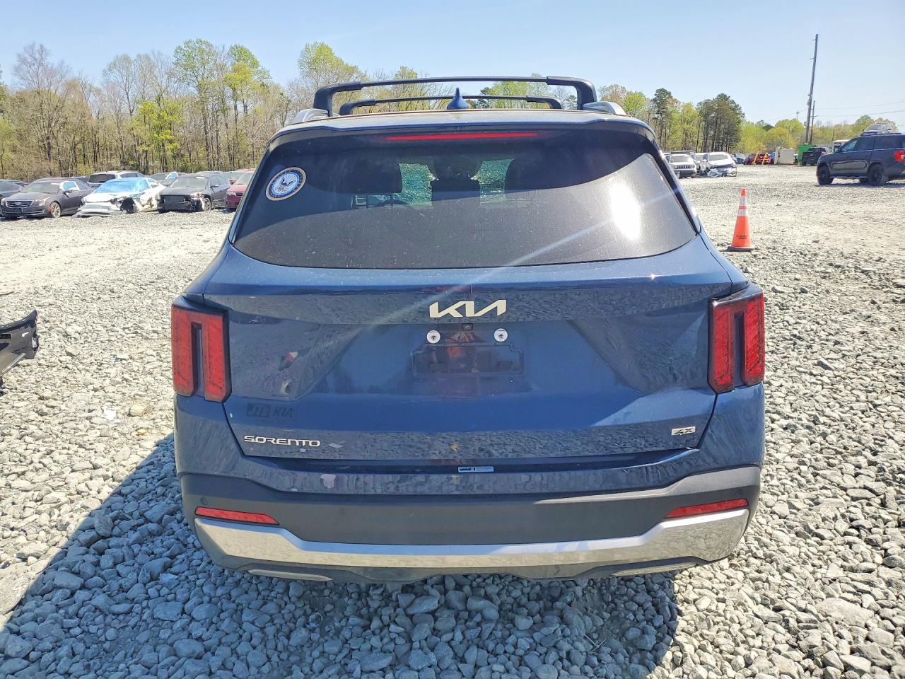 2024 KIA SORENTO S