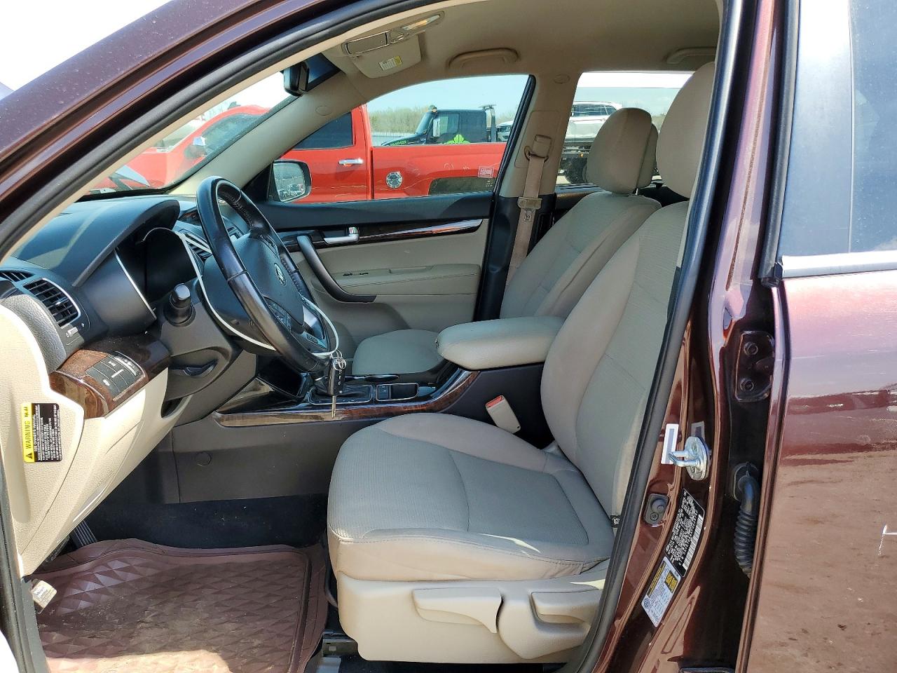2015 KIA SORENTO GL