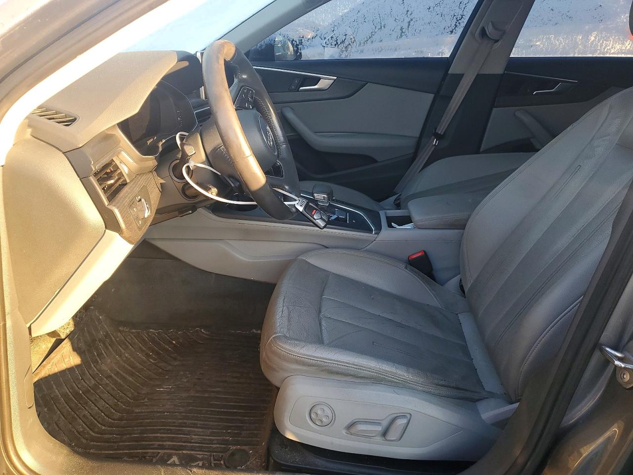 2017 AUDI A4 quattro Premium Plus