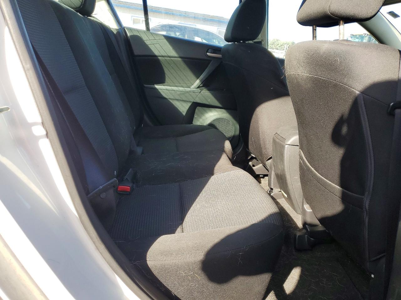 2013 MAZDA 3 Sport/GX
