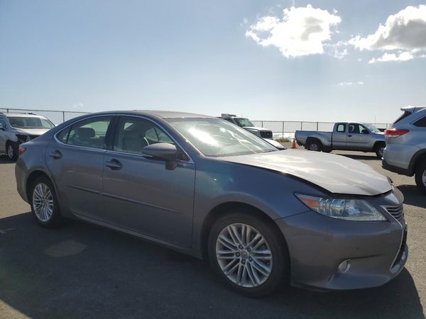 2013 LEXUS ES