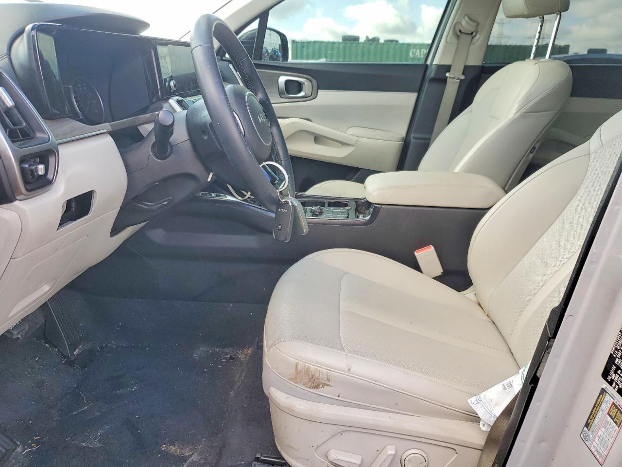 2022 KIA SORENTO S