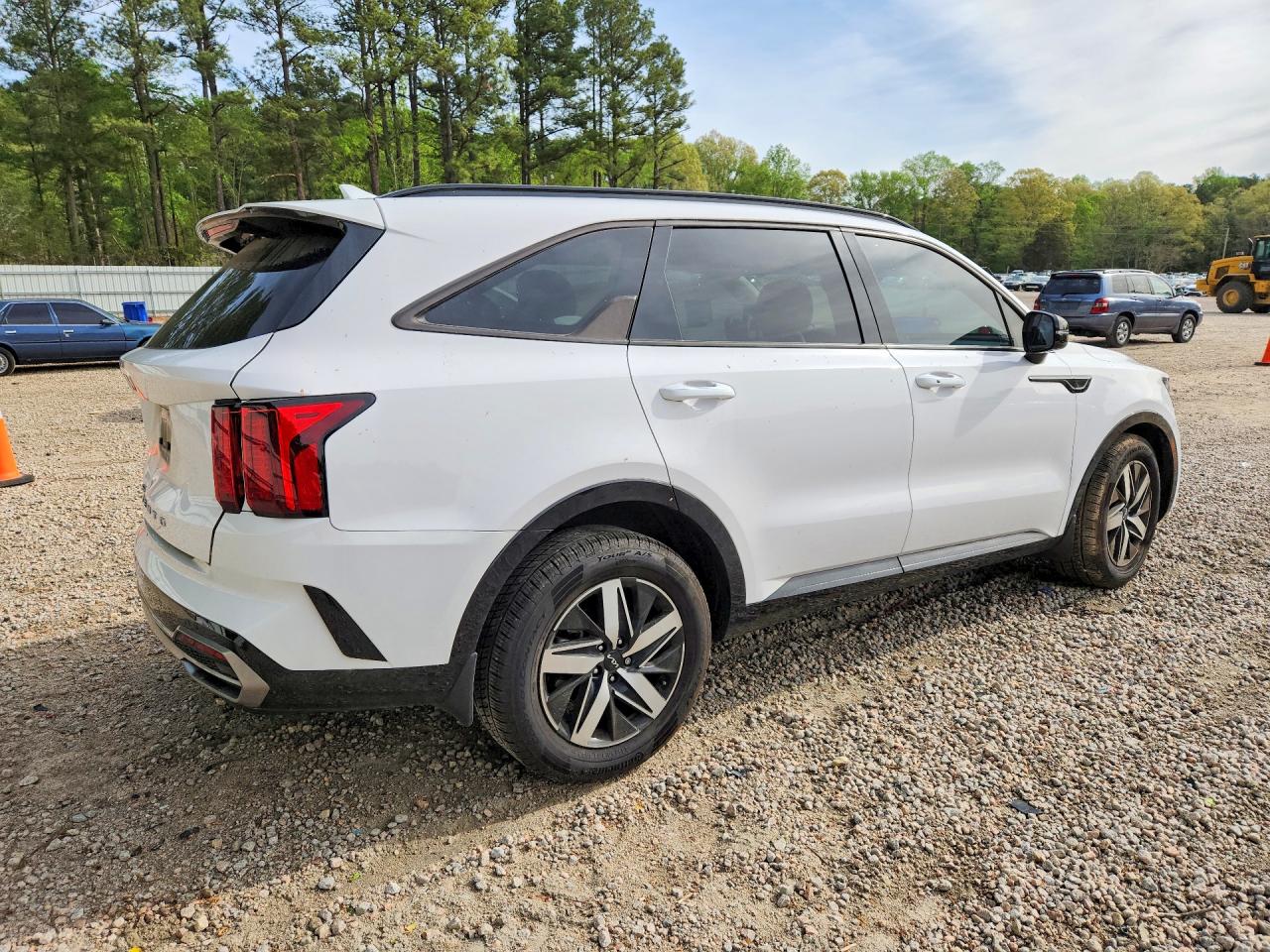 2022 KIA SORENTO S