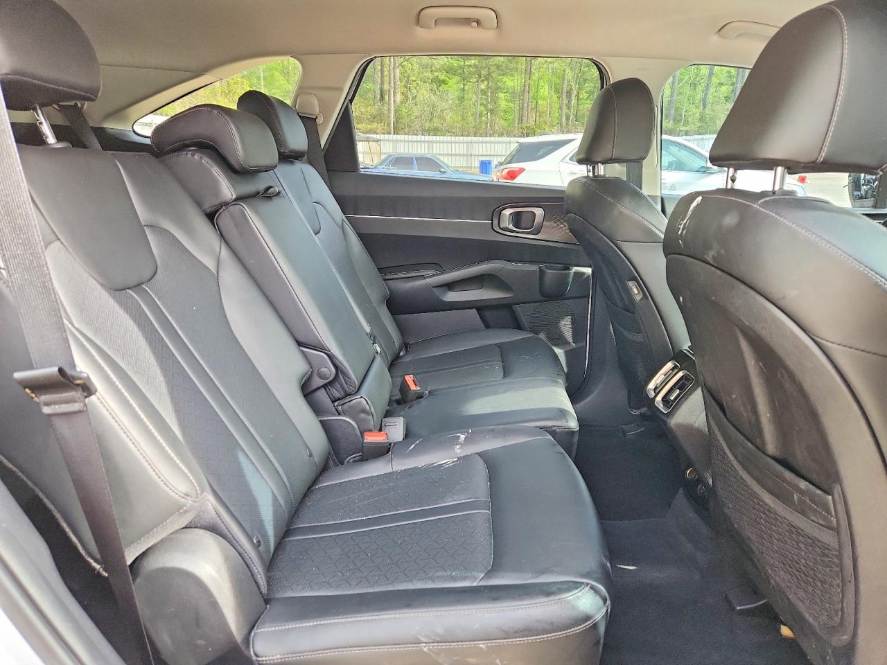 2022 KIA SORENTO S