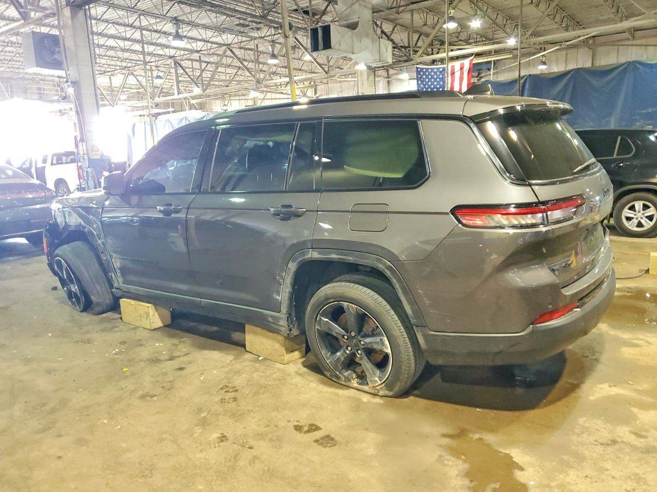 2022 JEEP GRAND CHEROKEE L LAREDO 4X4