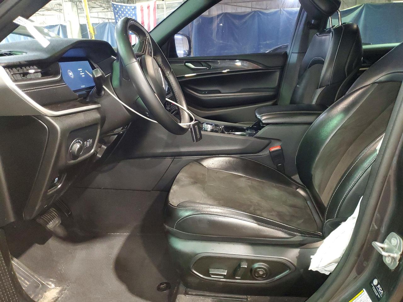 2022 JEEP GRAND CHEROKEE L LAREDO 4X4