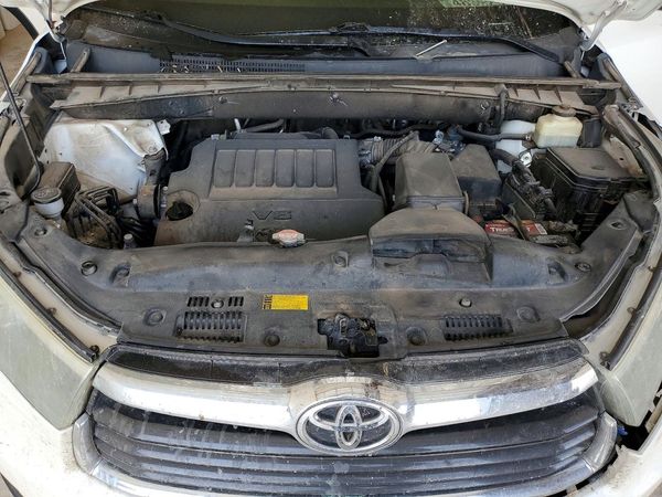 2016 TOYOTA HIGHLANDER Base/Hybrid
