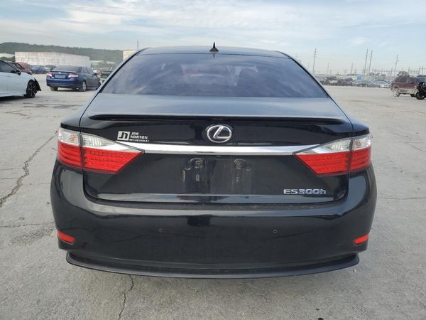 2013 LEXUS ES 300h