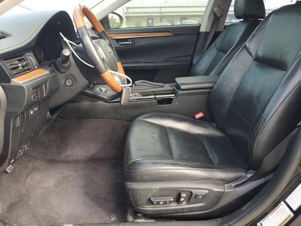 2013 LEXUS ES 300h