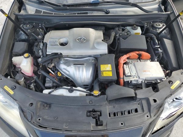 2013 LEXUS ES 300h