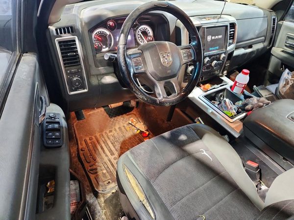 2015 RAM 1500 SLT