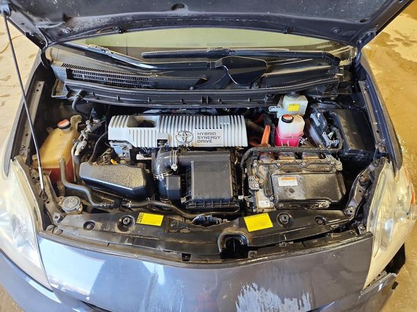 2015 TOYOTA PRIUS