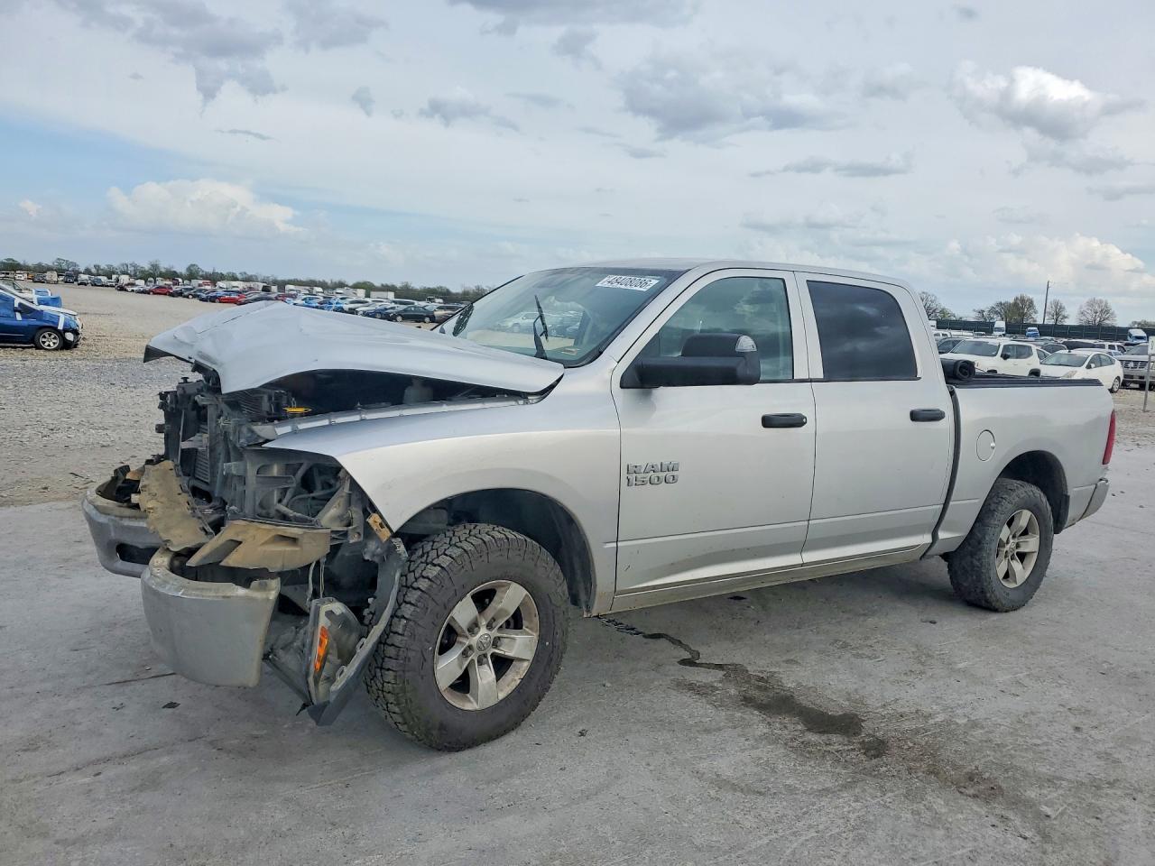 2016 RAM 1500 ST CREW CAB 4X4