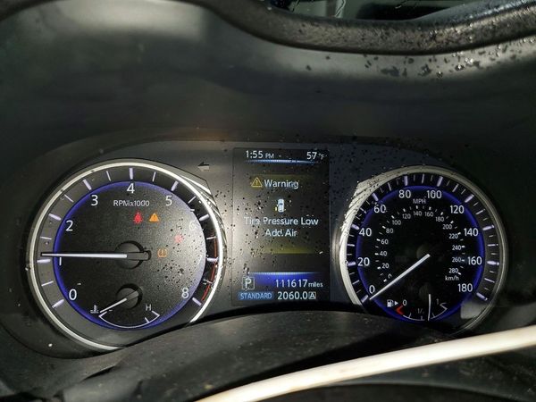 2017 INFINITI Q50