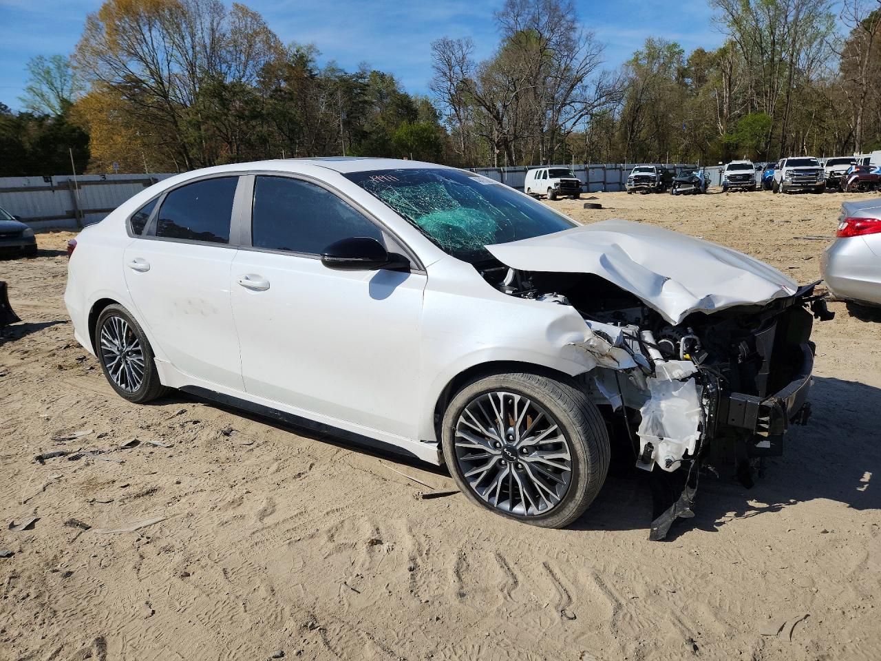 2022 KIA FORTE GT Line