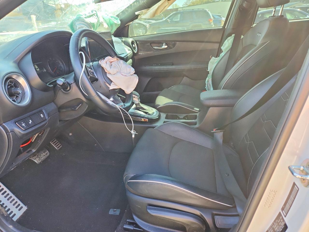 2022 KIA FORTE GT Line