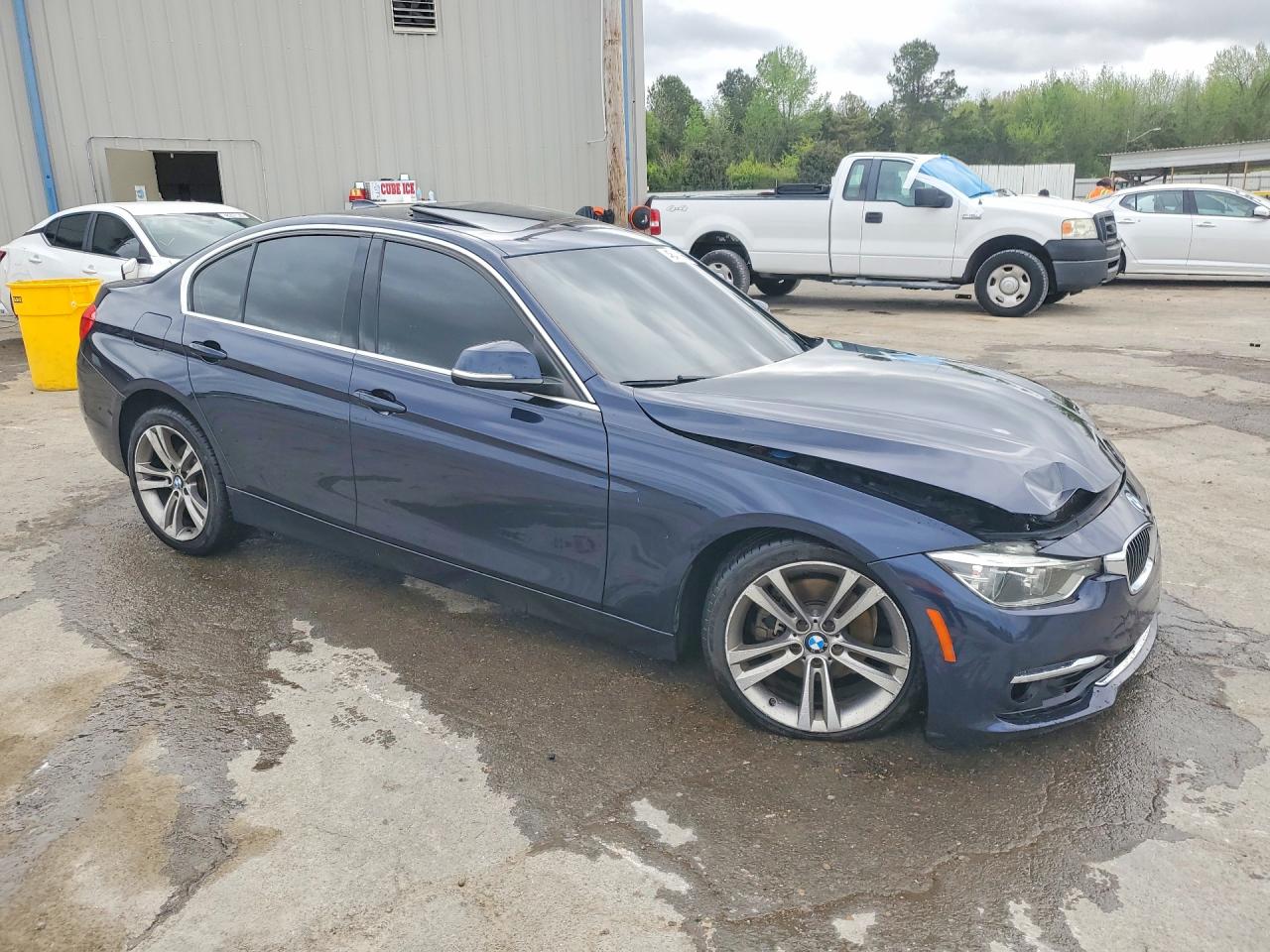 2017 BMW 330