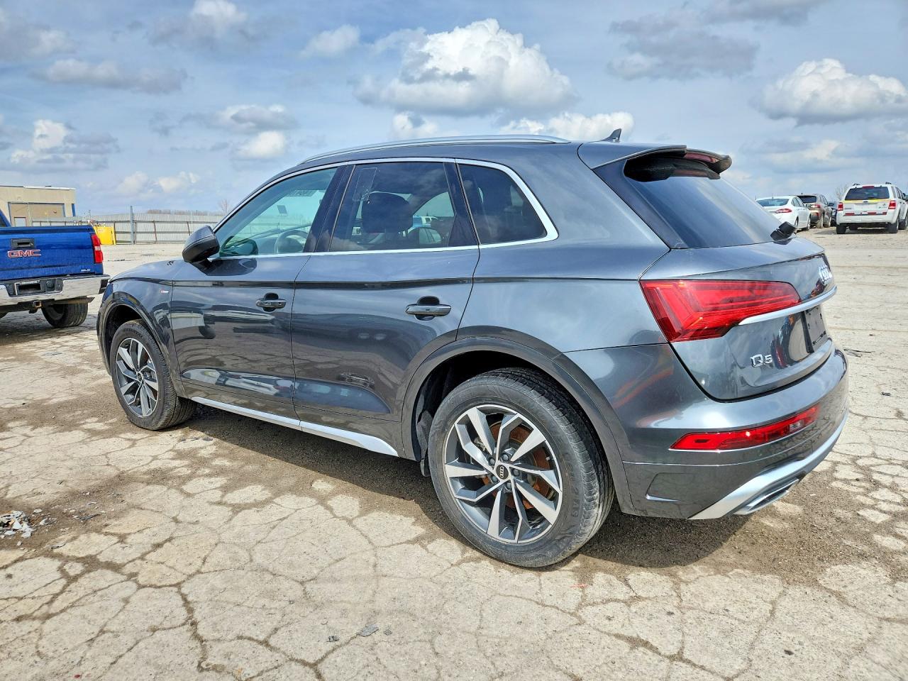 2023 AUDI Q5