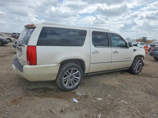 2013 CADILLAC ESCALADE