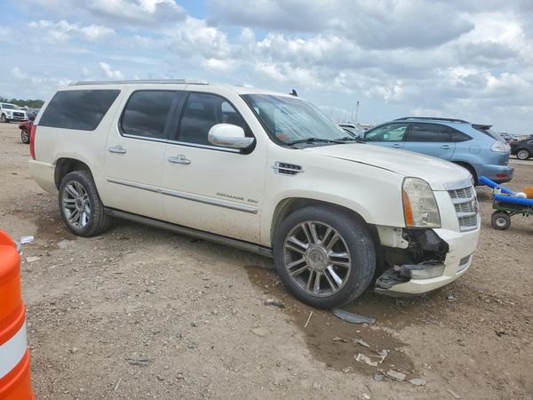 2013 CADILLAC ESCALADE
