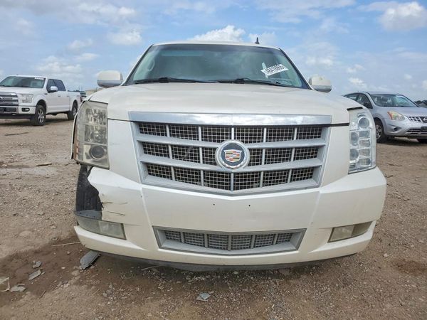 2013 CADILLAC ESCALADE