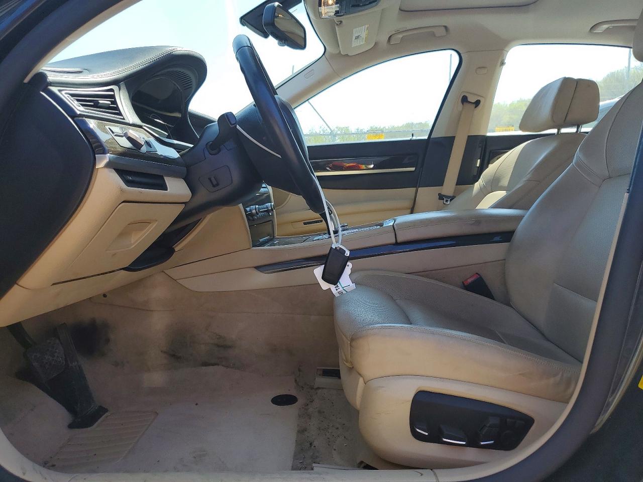 2014 BMW 740