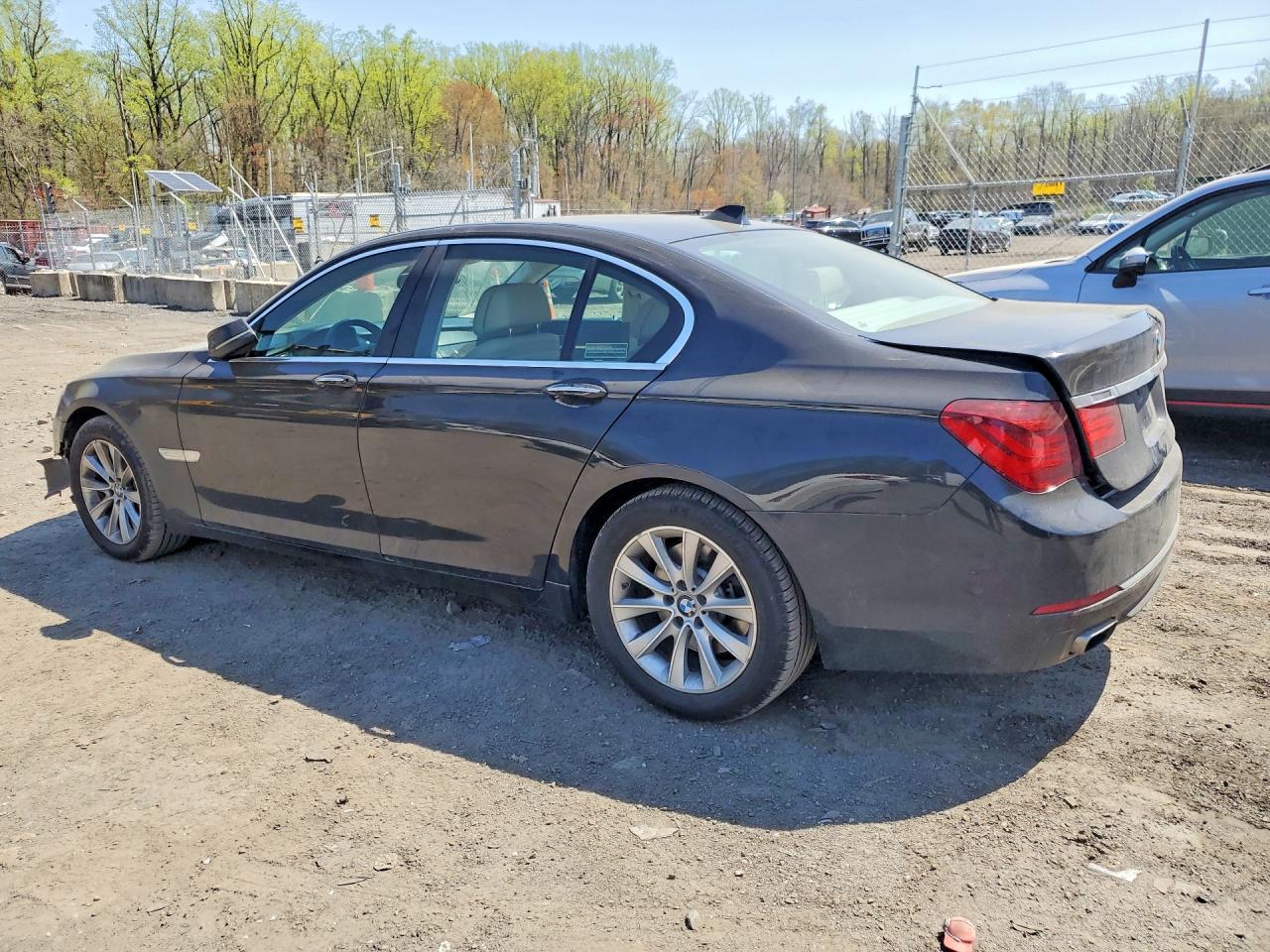 2014 BMW 740