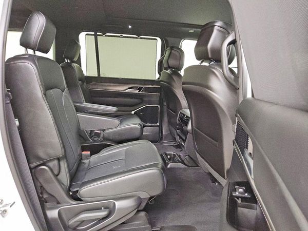 2025 JEEP WAGONEER Series III