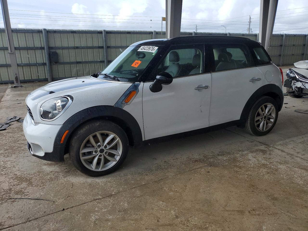2012 MINI COOPER — Front 3/4